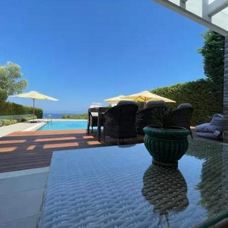 Kallianeira Luxurious And More